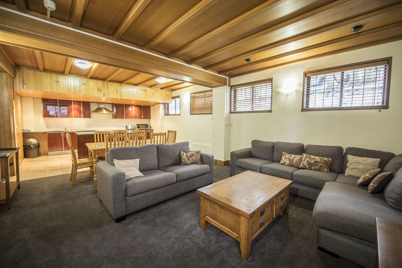 Enzian Hotel Mt Buller Mount Buller Bagian luar foto