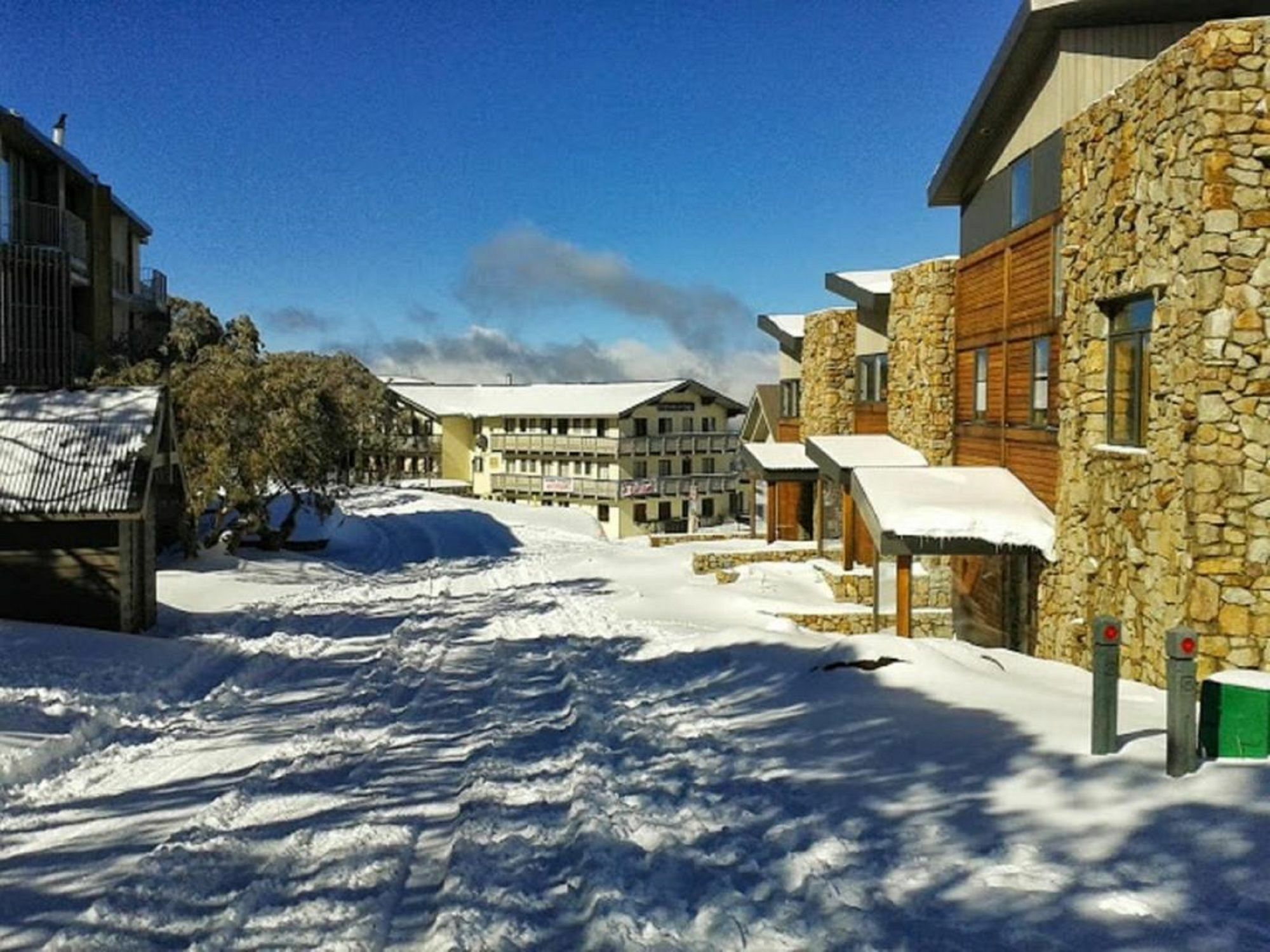 Enzian Hotel Mt Buller Mount Buller Bagian luar foto